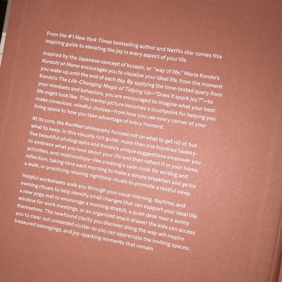 Marie Kondos tidy up minimalist coffee table hardcover book - Picture 2 of 11